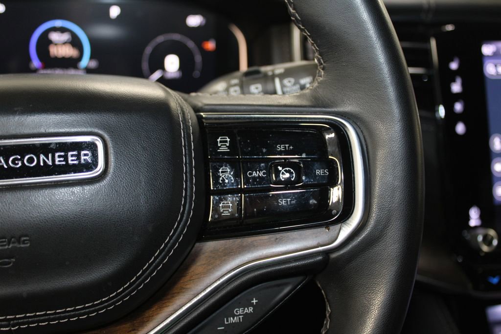 Used 2023 Jeep Grand Wagoneer L Series II image 38