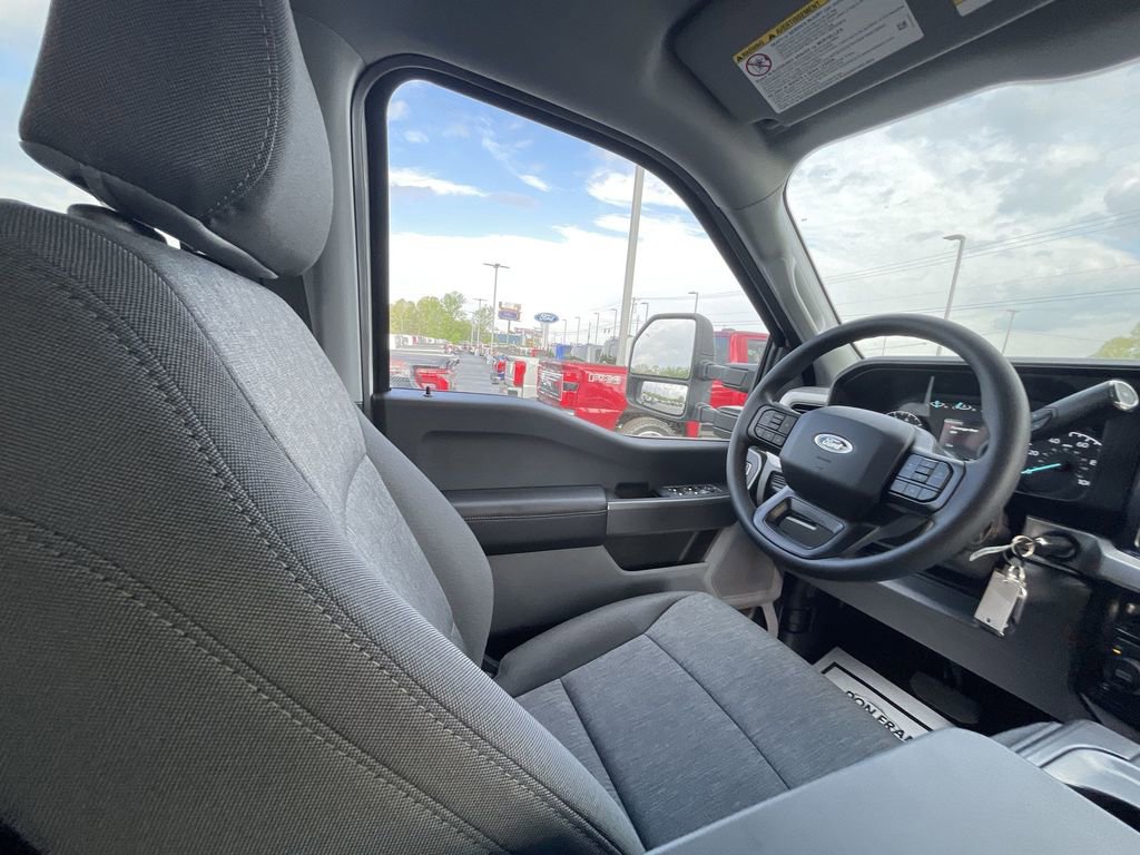 New 2026 Ford F350 XL AWD/4WD image 15