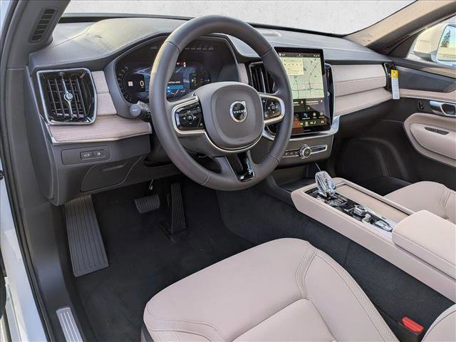 New 2026 Volvo XC90 T8 Plus w/ Protection Package Premier image 3