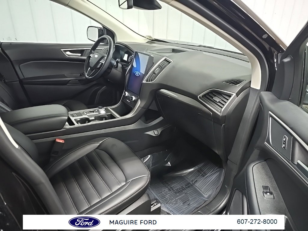 Used 2024 Ford Edge SEL w/ Convenience Package image 16
