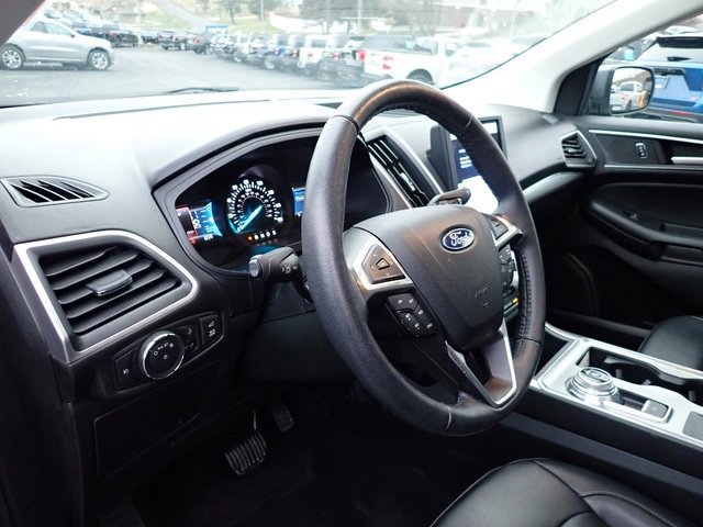 Used 2022 Ford Edge SEL w/ Convenience Package image 15