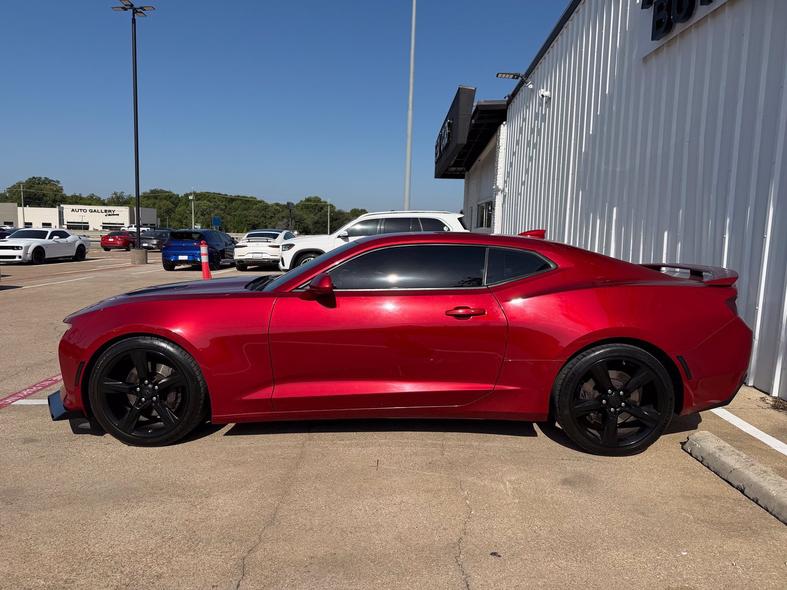 Used 2018 Chevrolet Camaro SS RWD image 3