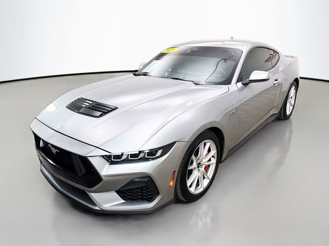 Used 2024 Ford Mustang GT Premium image 3