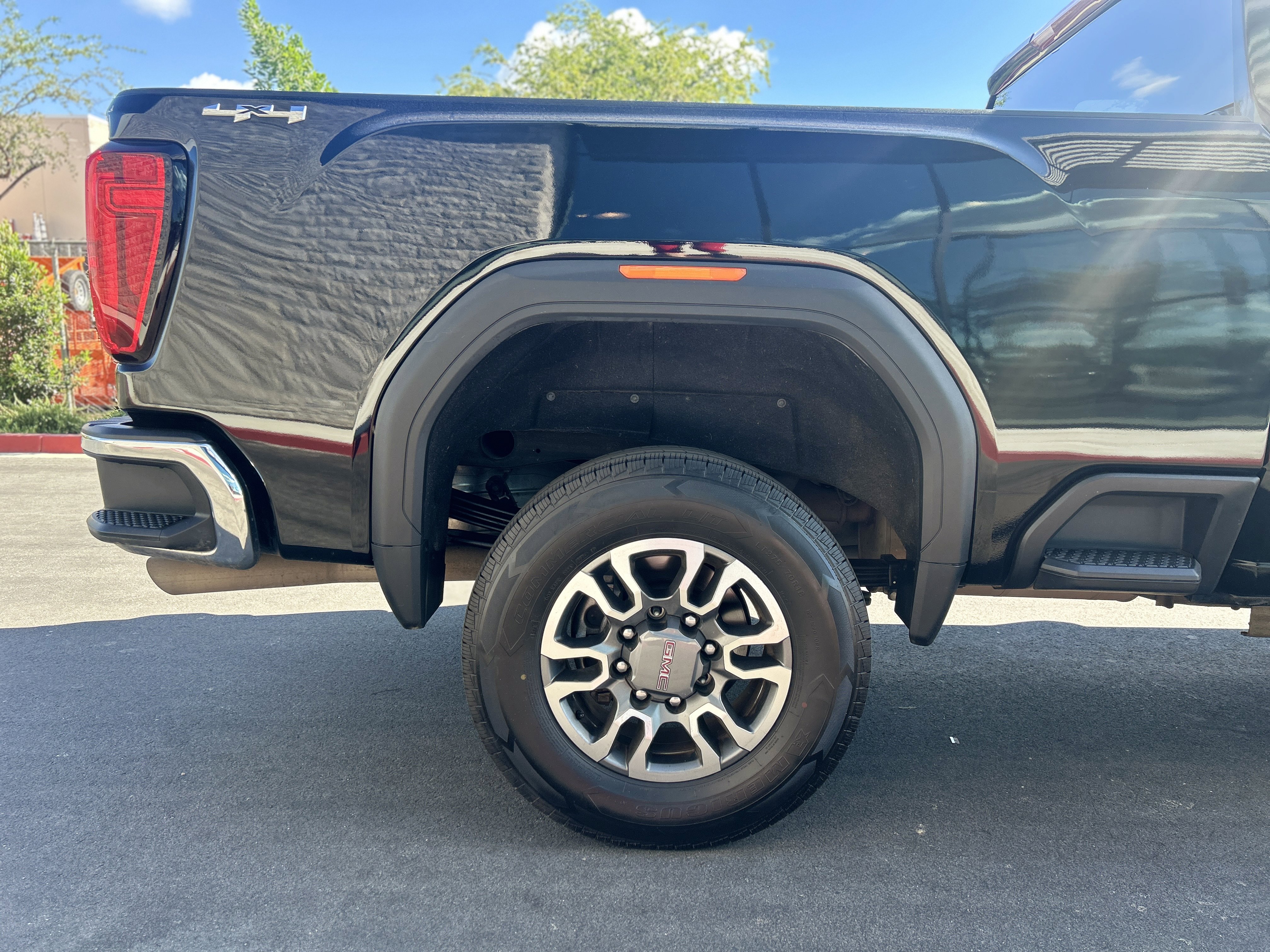 Used 2023 GMC Sierra 2500 SLE w/ SLE Value Package; AWD/4WD image 20
