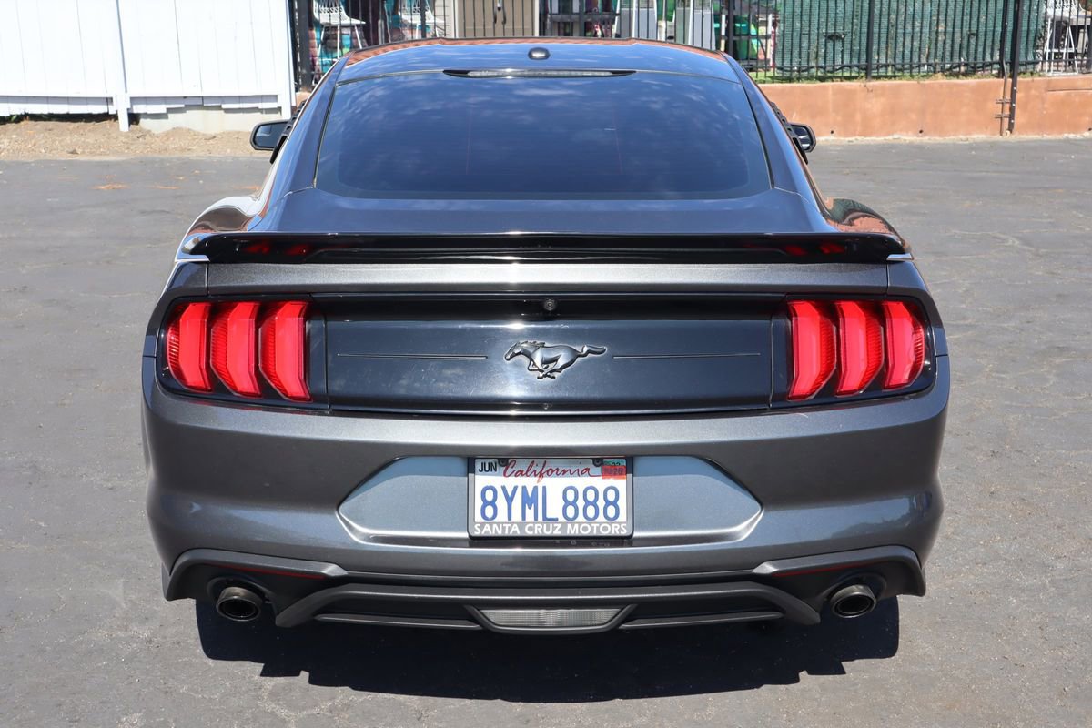 Used 2020 Ford Mustang Coupe image 5