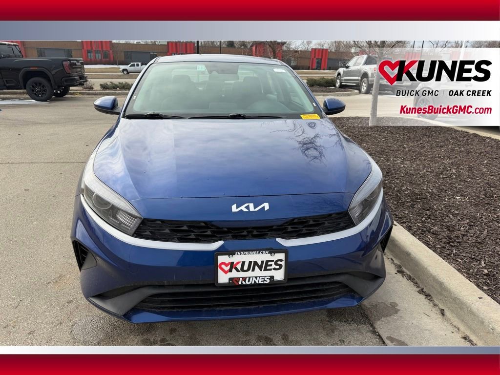 Used 2024 Kia Forte LXS image 3