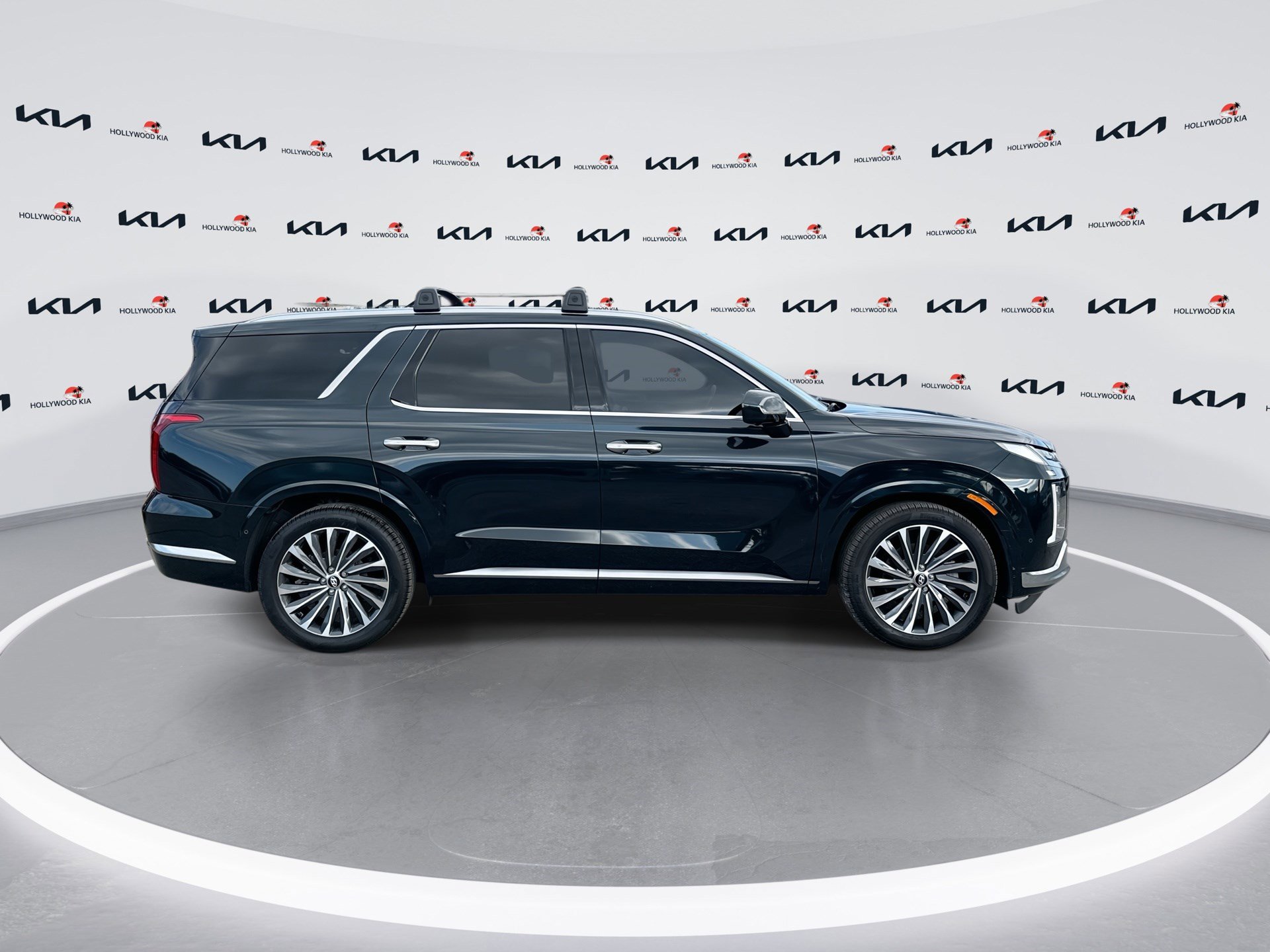 Used 2023 Hyundai Palisade Calligraphy image 9