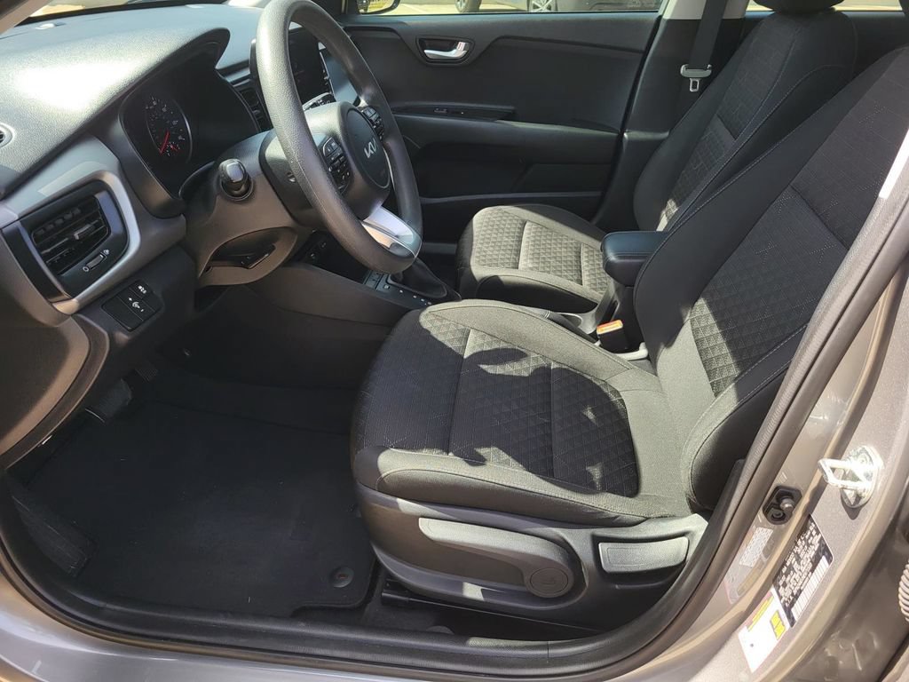 Used 2022 Kia Rio S w/ Technology Package FWD image 16