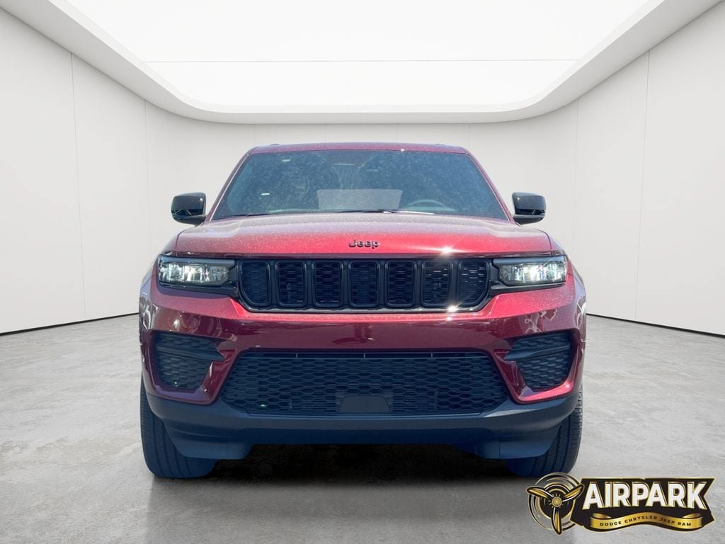 New 2025 Jeep Grand Cherokee Altitude AWD/4WD image 5
