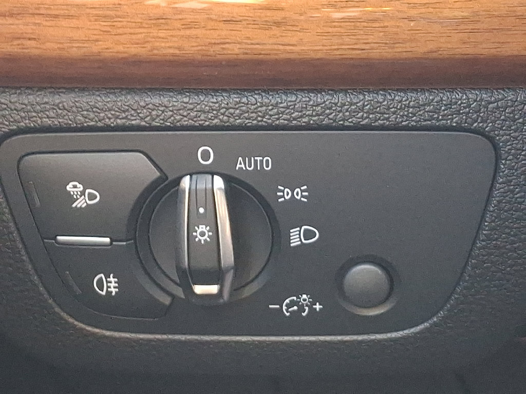 Certified 2023 Audi Q5 Premium AWD/4WD image 24