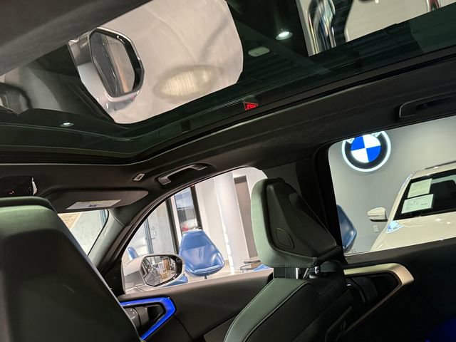 Certified 2025 BMW X3 xDrive30i w/ Premium Package image 17