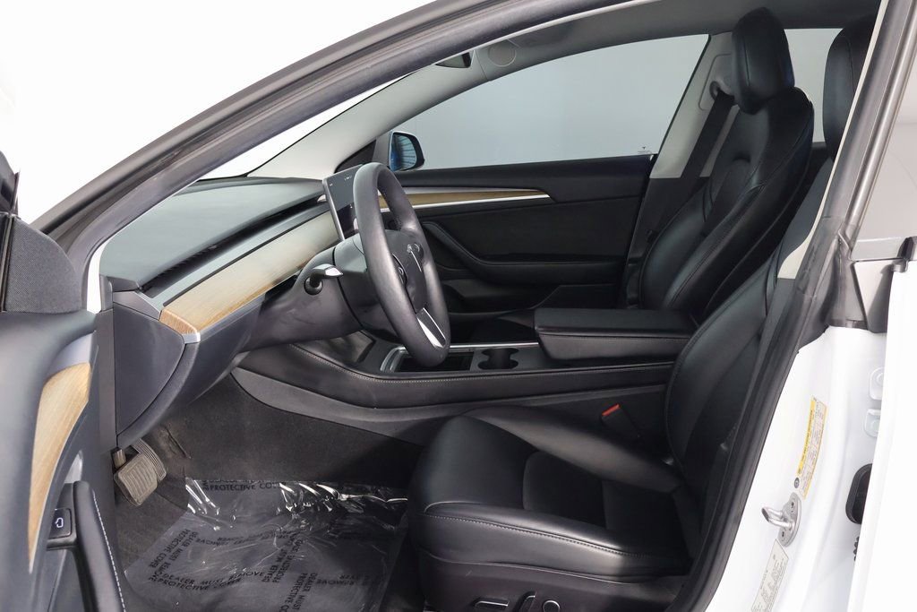 Used 2023 Tesla Model 3 Standard Range image 10