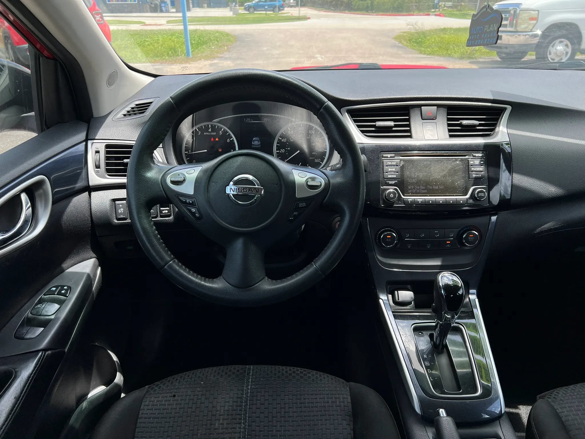 Used 2017 Nissan Sentra SR FWD image 17