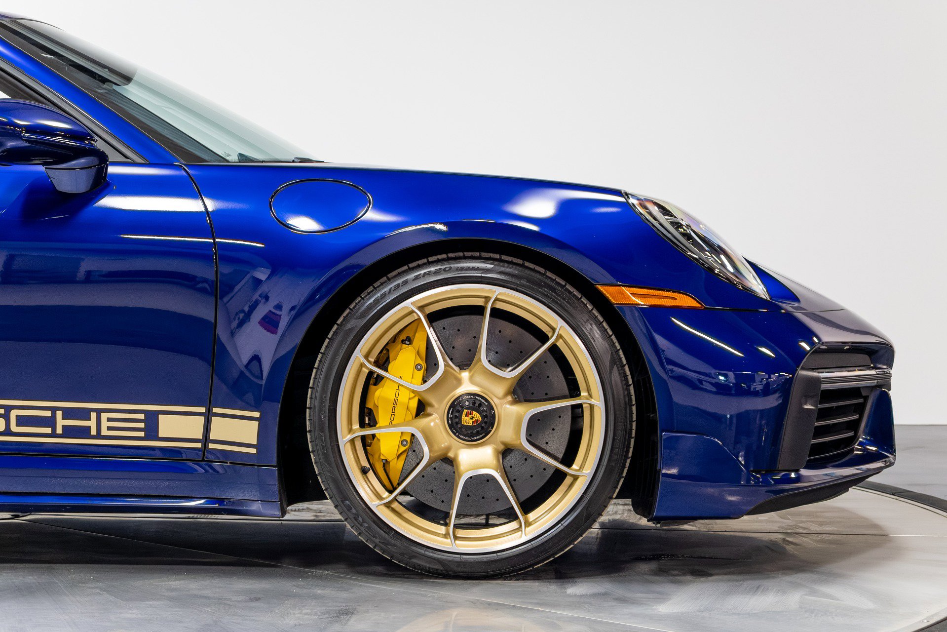Used 2021 Porsche 911 Turbo S image 20