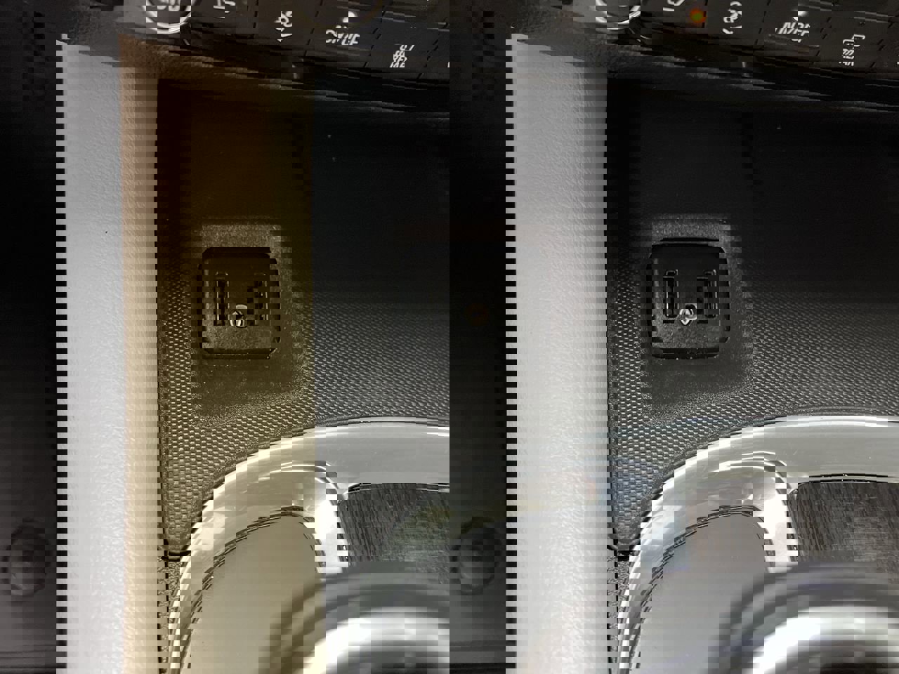 Used 2019 Buick Enclave Premium AWD/4WD image 26