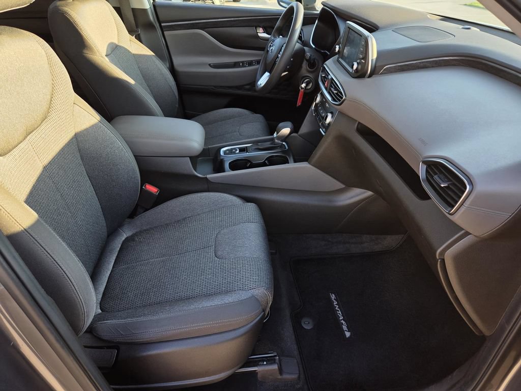Used 2019 Hyundai Santa Fe SE FWD image 8