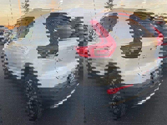 Certified 2023 Volvo XC40 B5 Plus w/ Driver Assist Package image 8