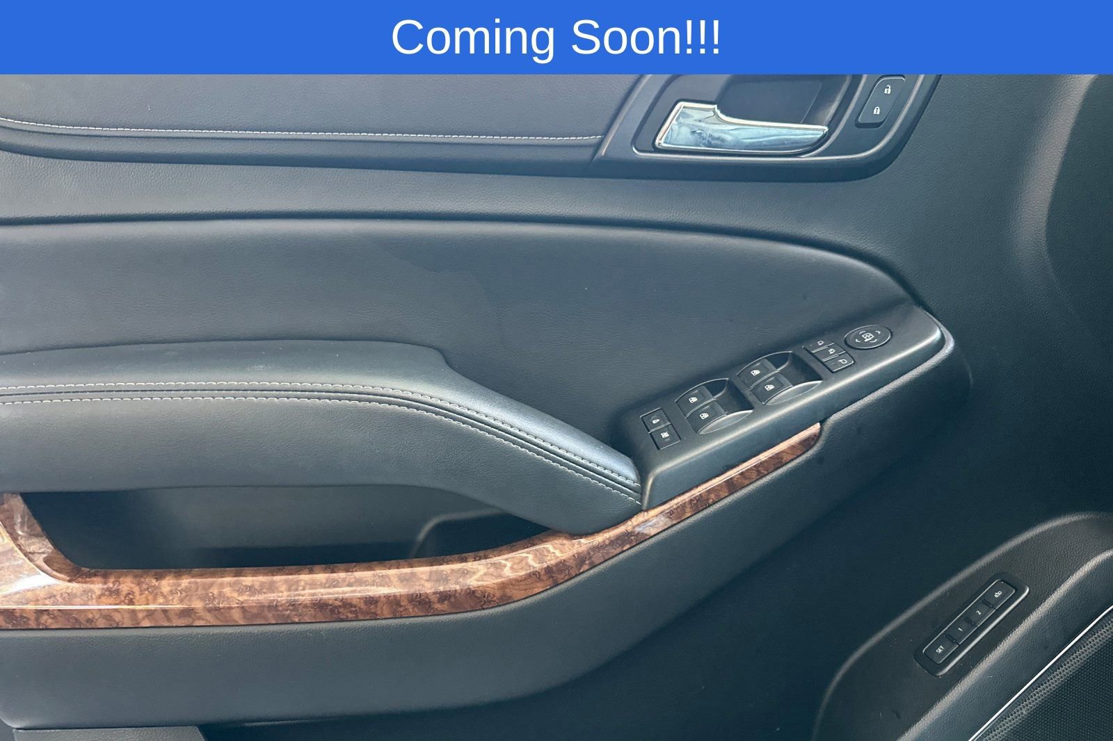 Used 2019 Chevrolet Suburban Premier image 11