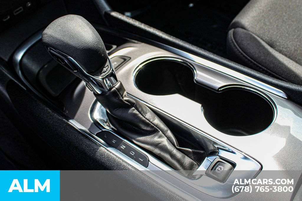 Used 2024 Chevrolet Malibu LT FWD image 35