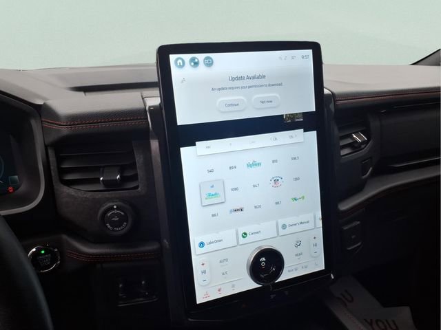 Used 2023 Ford Expedition Limited image 19