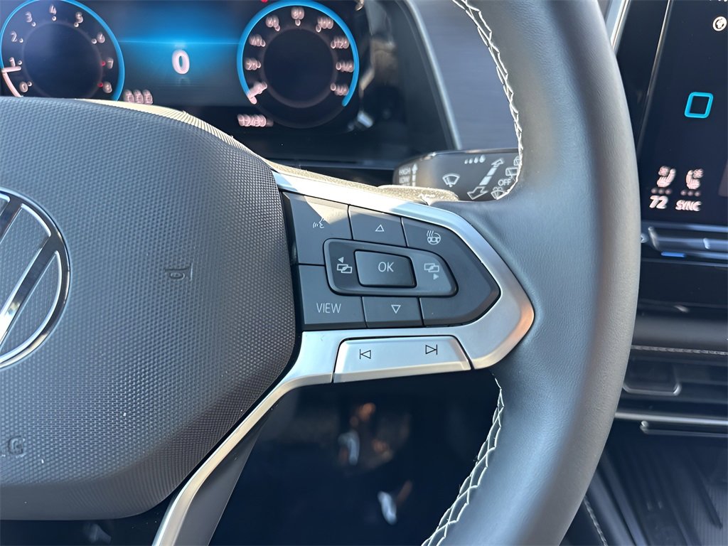 Used 2025 Volkswagen Atlas Cross Sport SE image 15