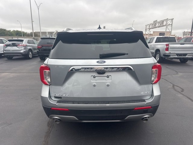 Used 2024 Ford Explorer Limited image 4