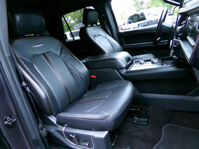 Used 2022 Ford Expedition Platinum AWD/4WD image 11