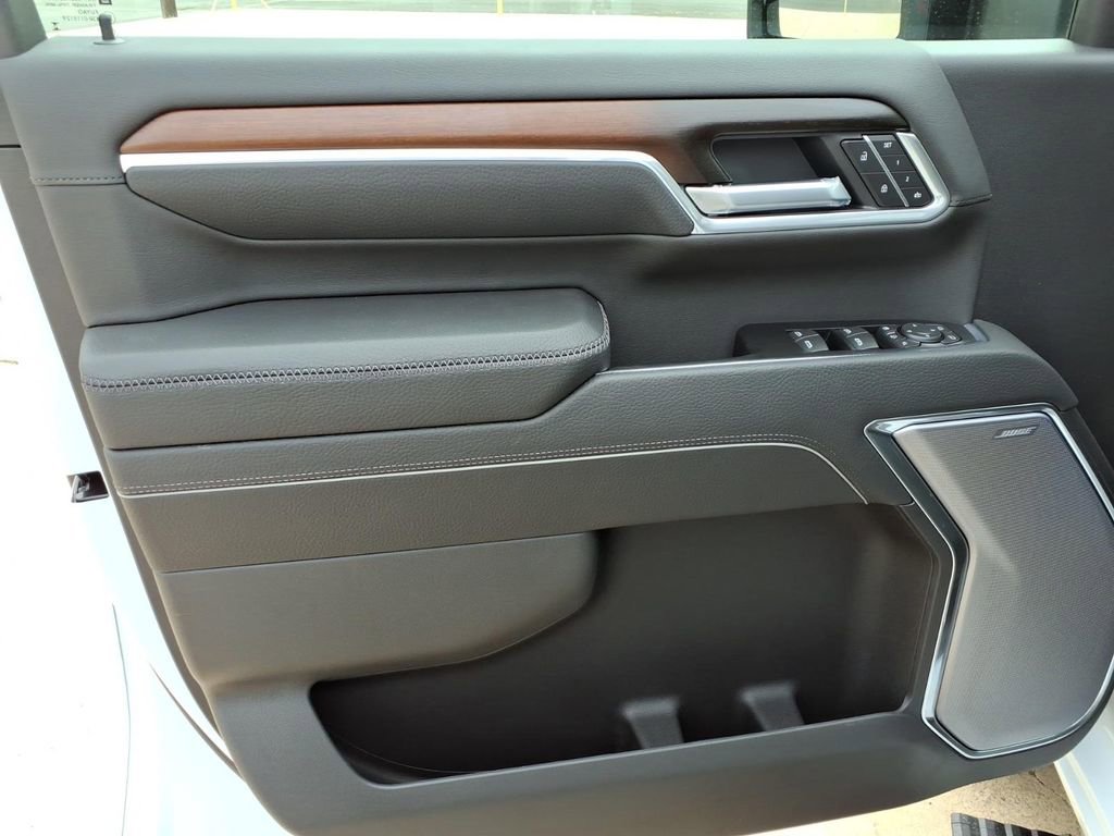 New 2026 GMC Sierra 3500 Denali w/ Denali Reserve Package image 17