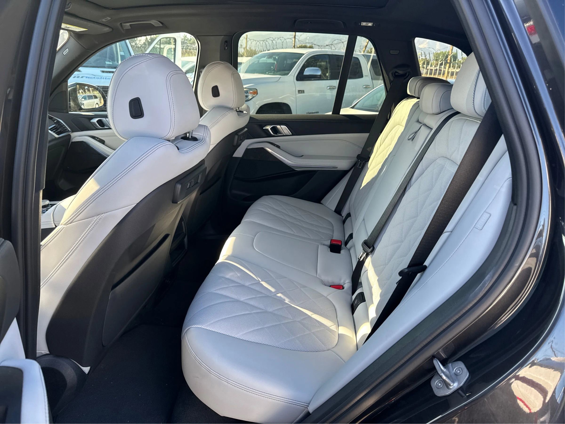 Used 2023 BMW X5 xDrive40i image 10