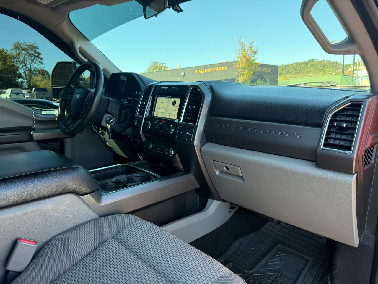 Used 2017 Ford F350 XLT w/ XLT Premium Package image 25