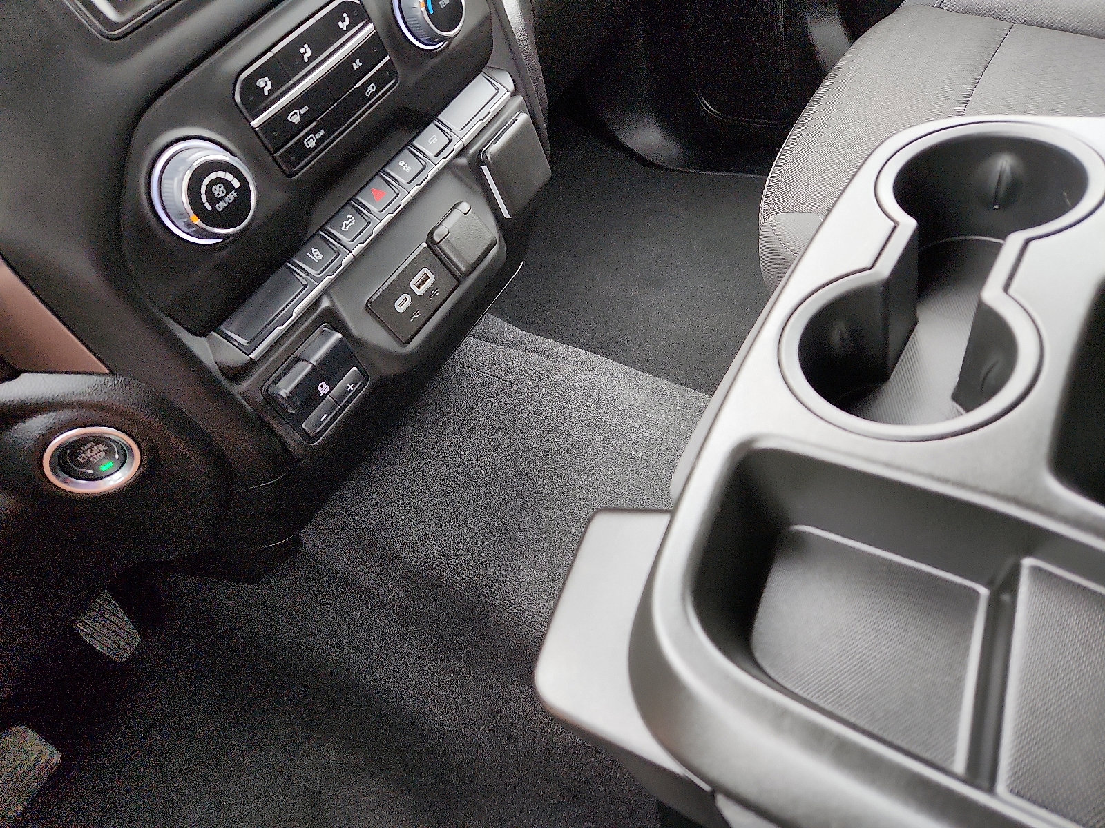 Used 2025 Chevrolet Silverado 2500 Custom w/ Custom Convenience Package image 20