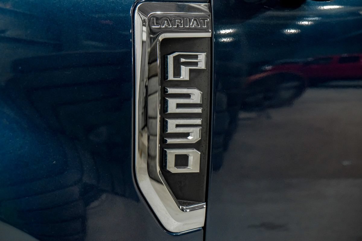 Used 2019 Ford F250 Lariat w/ Lariat Ultimate Package AWD/4WD image 53