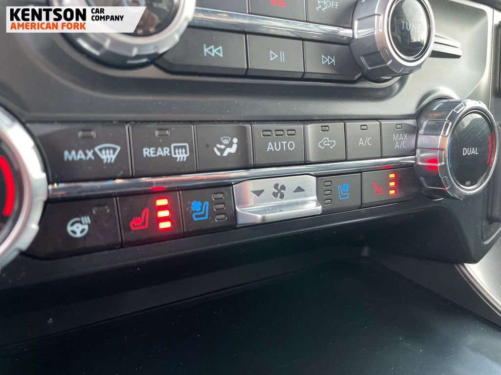 Used 2025 Ford F150 Lariat AWD/4WD image 31