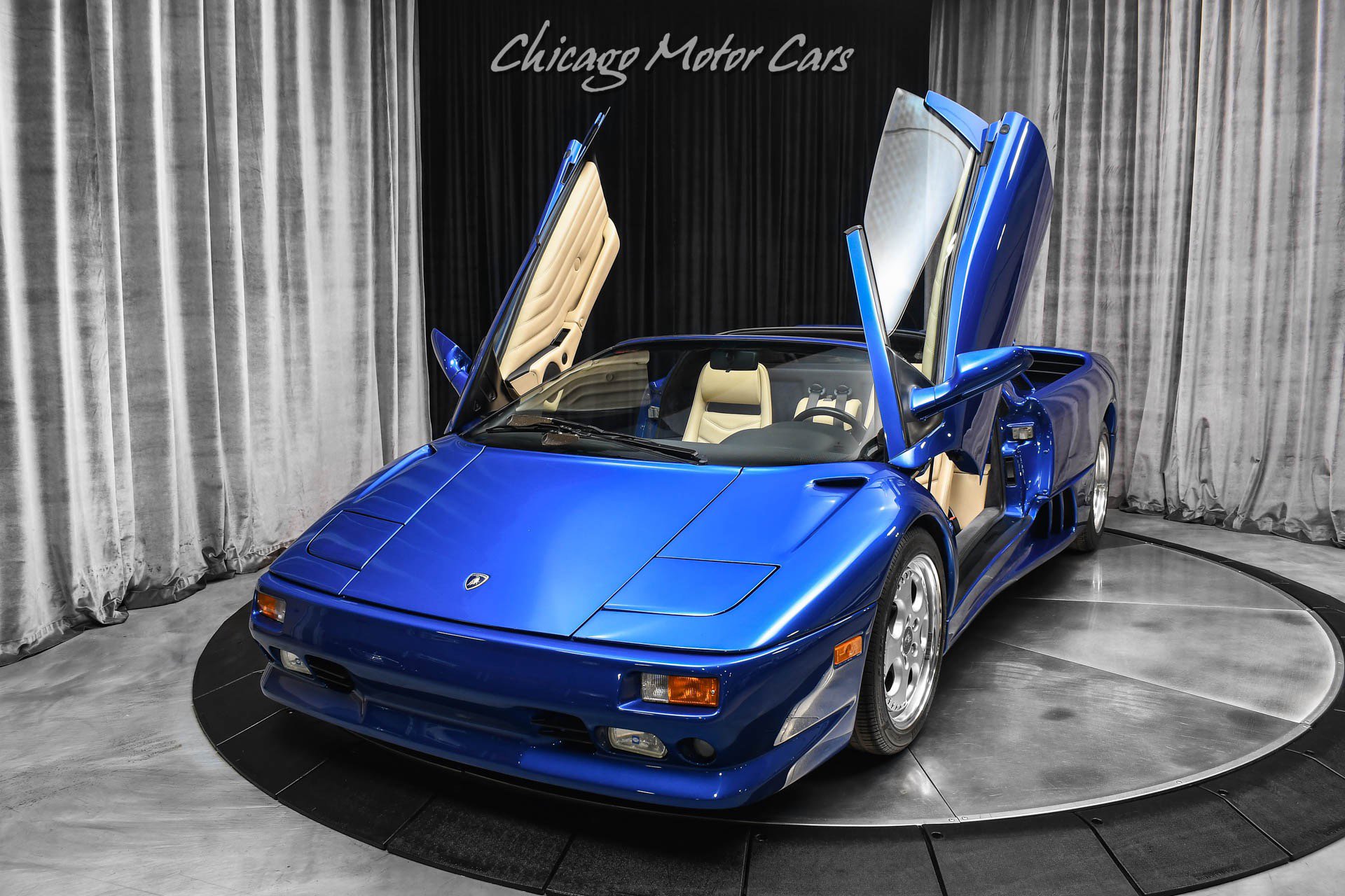 Used 1997 Lamborghini Diablo VT image 2
