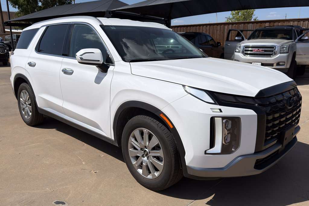 Used 2025 Hyundai Palisade SEL FWD image 3