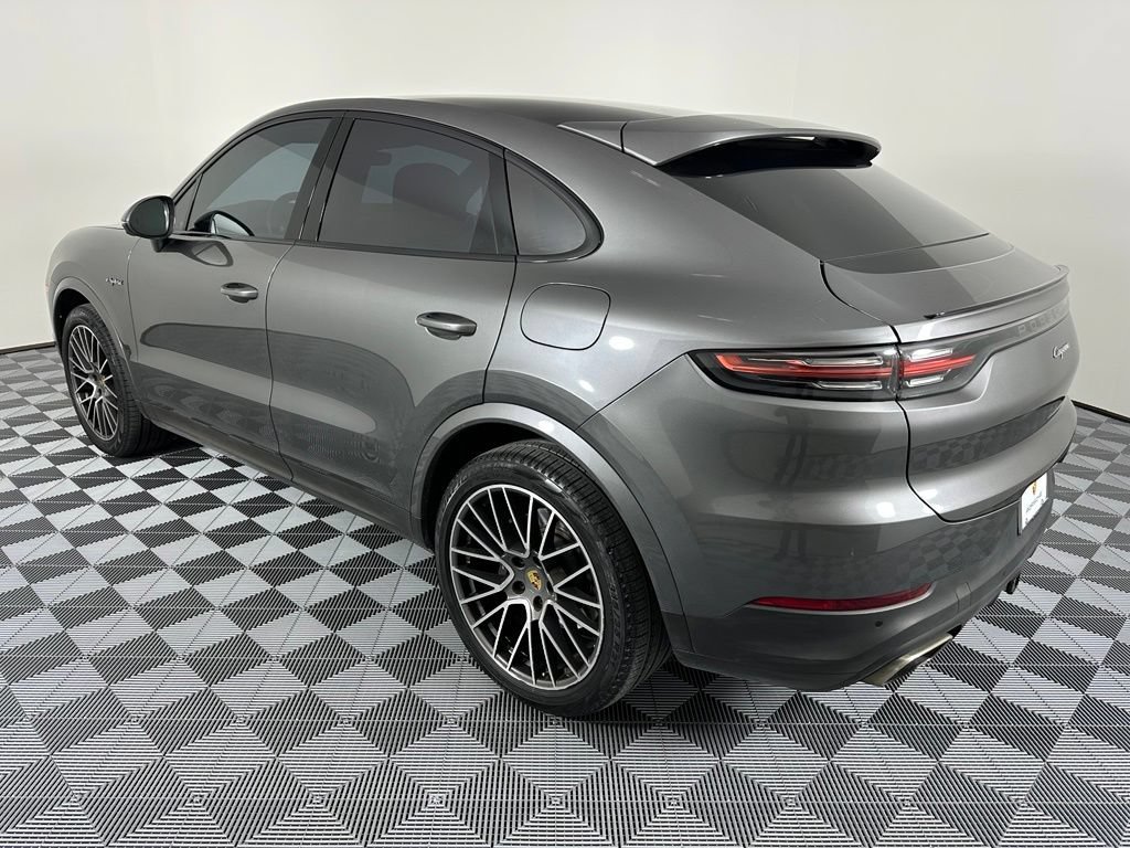 Certified 2023 Porsche Cayenne Coupe AWD/4WD image 3