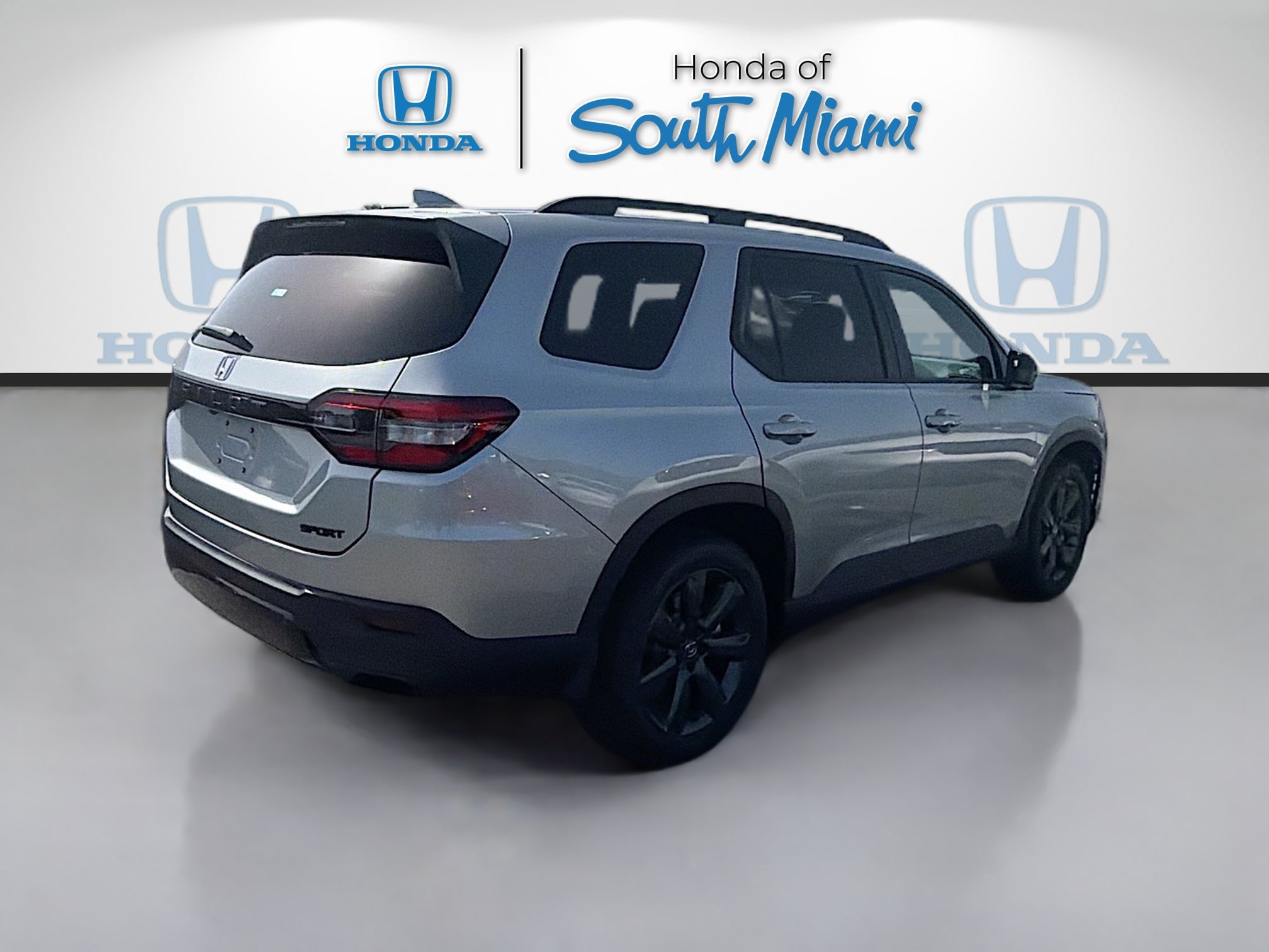 New 2026 Honda Pilot Sport image 7