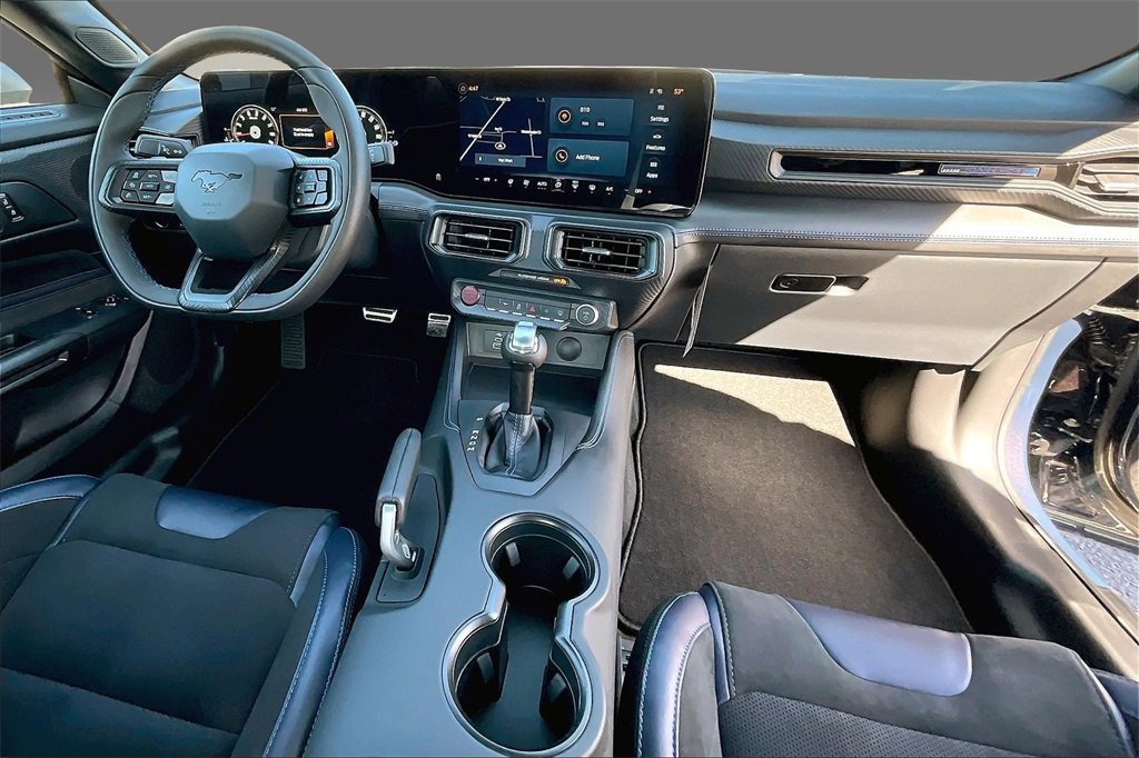 New 2025 Ford Mustang Dark Horse image 2