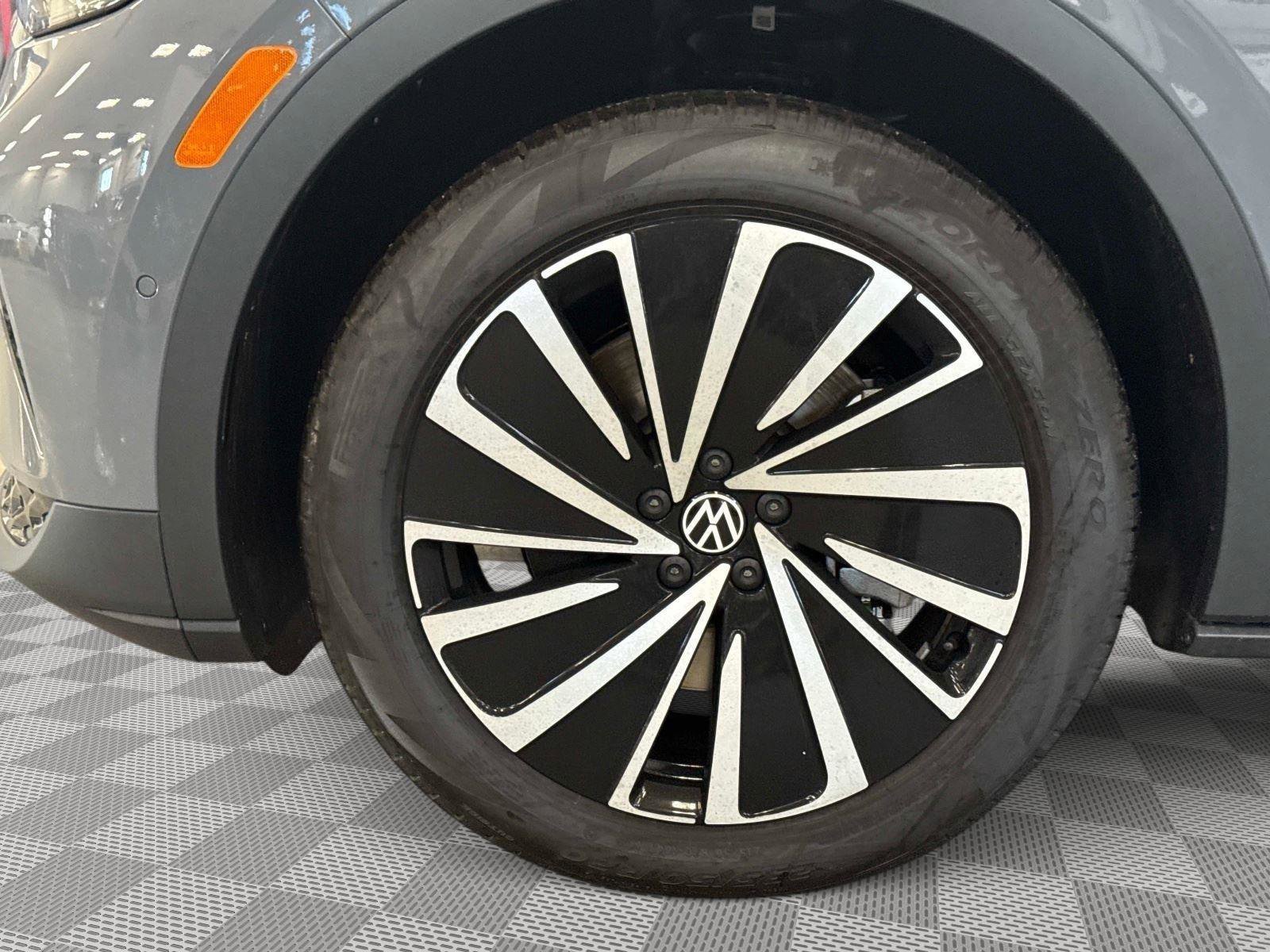 New 2025 Volkswagen ID.4 Pro AWD/4WD image 9