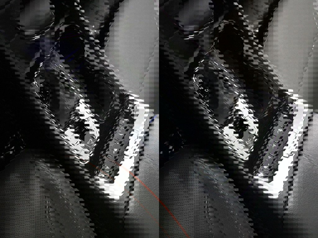 Certified 2024 Hyundai Santa Cruz Limited image 15