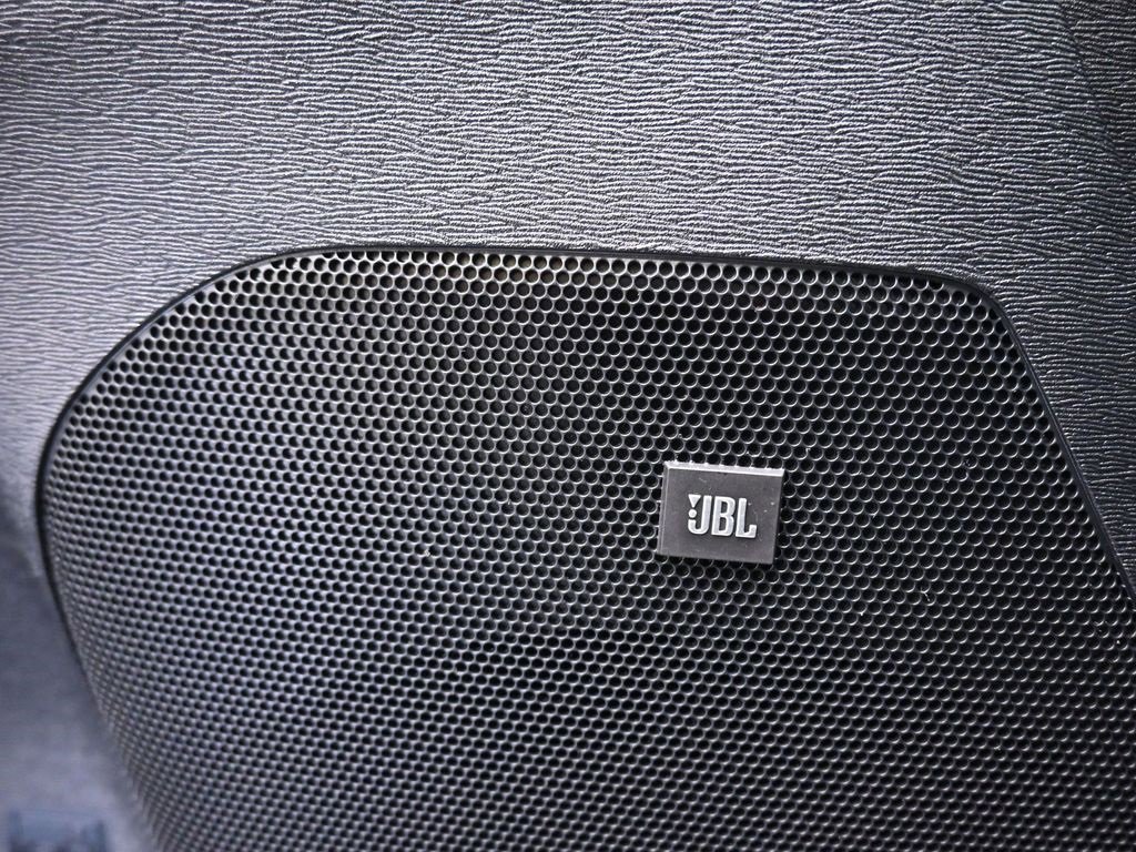 Used 2020 Toyota Sienna SE Premium image 11