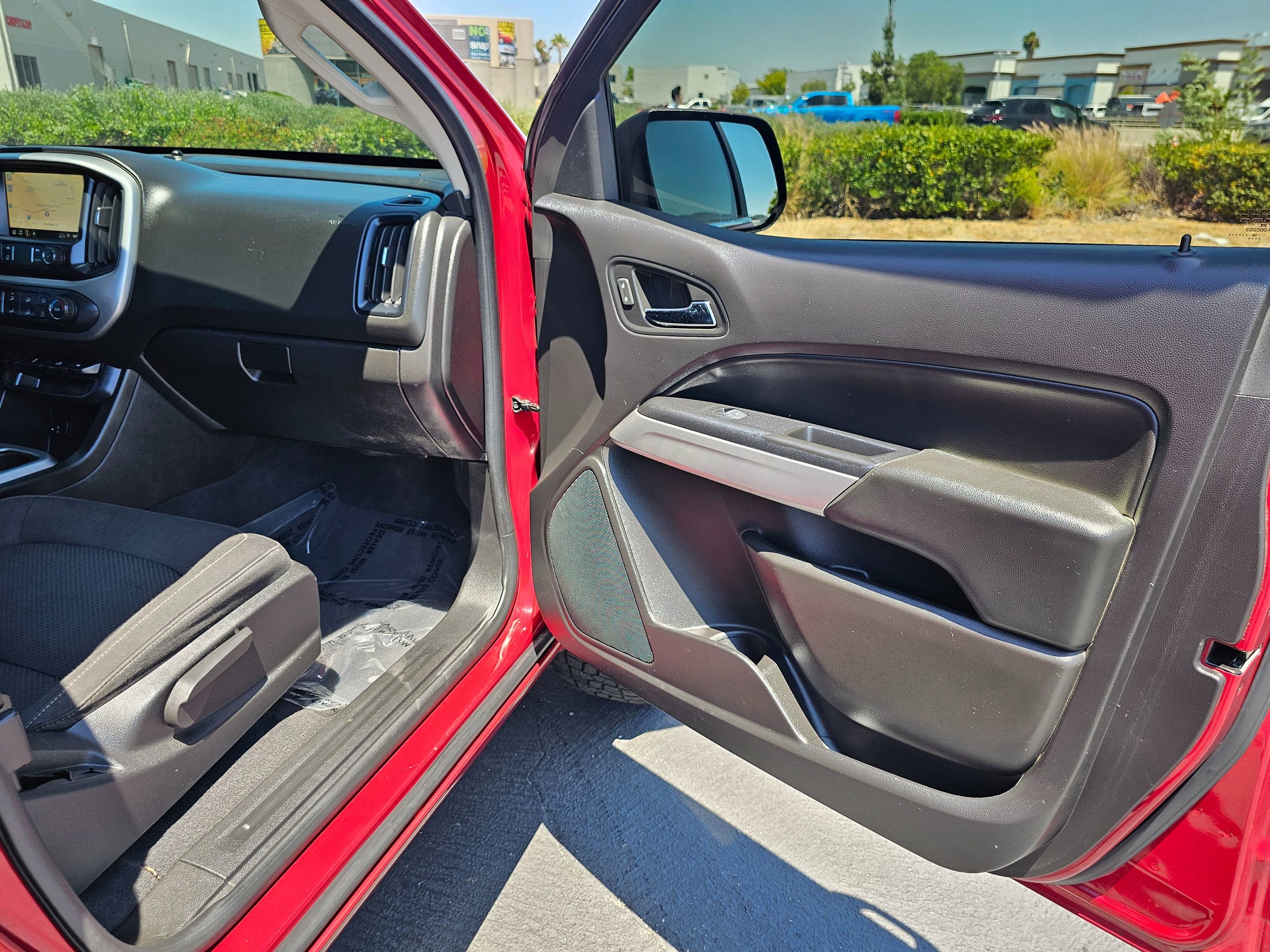 Used 2019 Chevrolet Colorado LT w/ LT Convenience Package RWD image 27