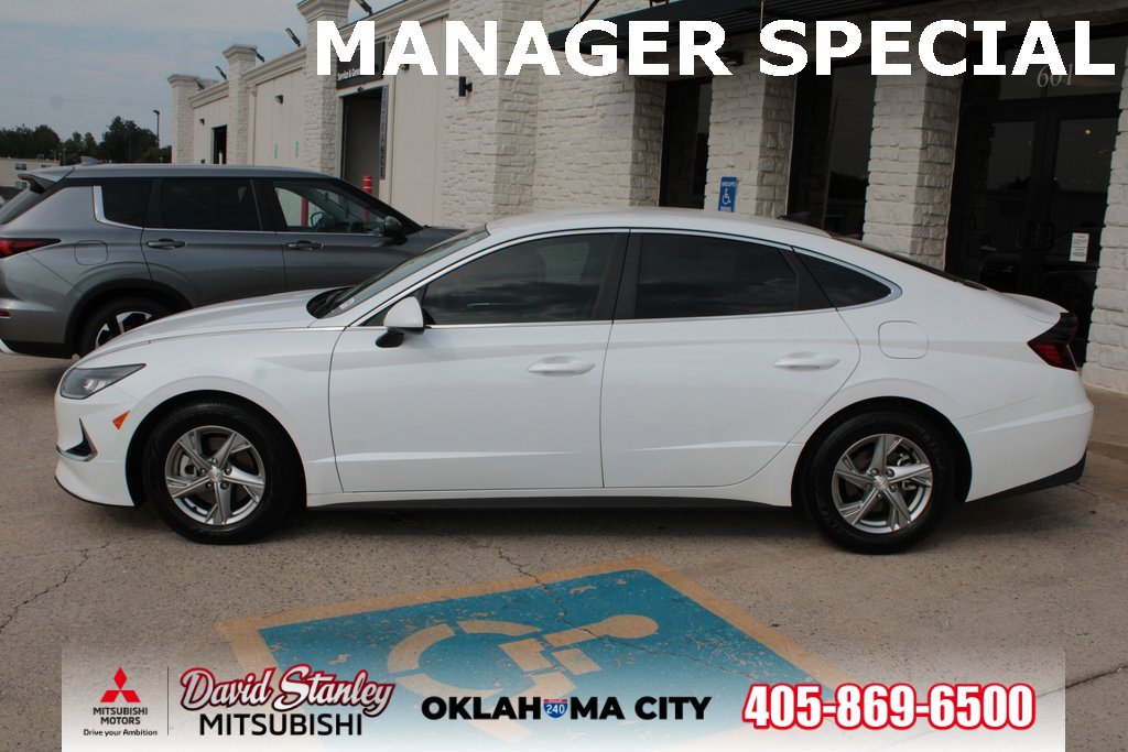 Used 2022 Hyundai Sonata SE w/ Preferred Accessory Package image 10