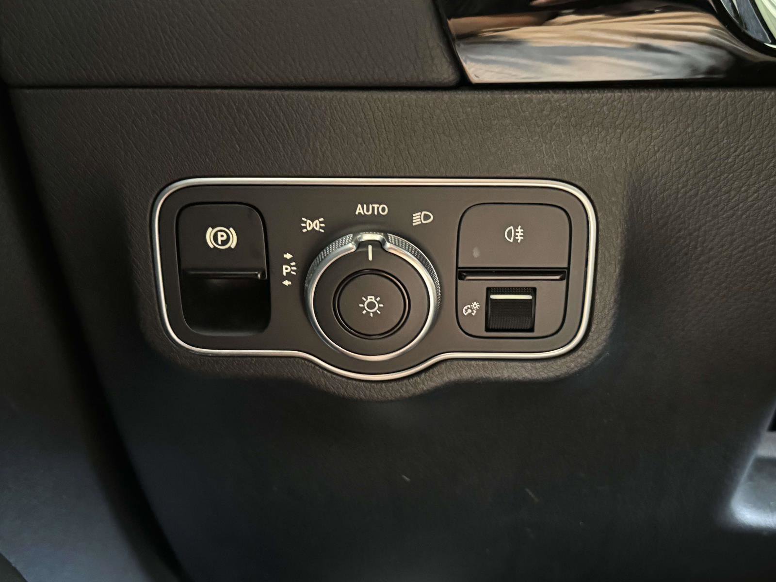 Certified 2021 Mercedes-Benz GLA 250 4MATIC image 22