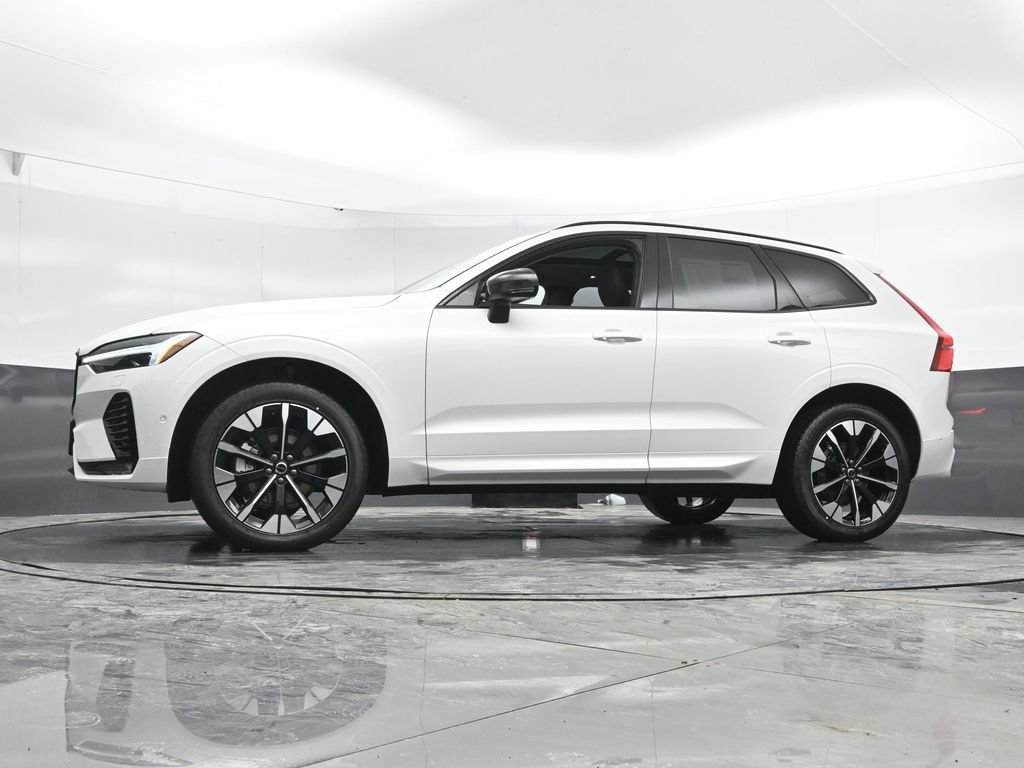 New 2026 Volvo XC60 B5 Plus w/ Climate Package AWD/4WD image 41