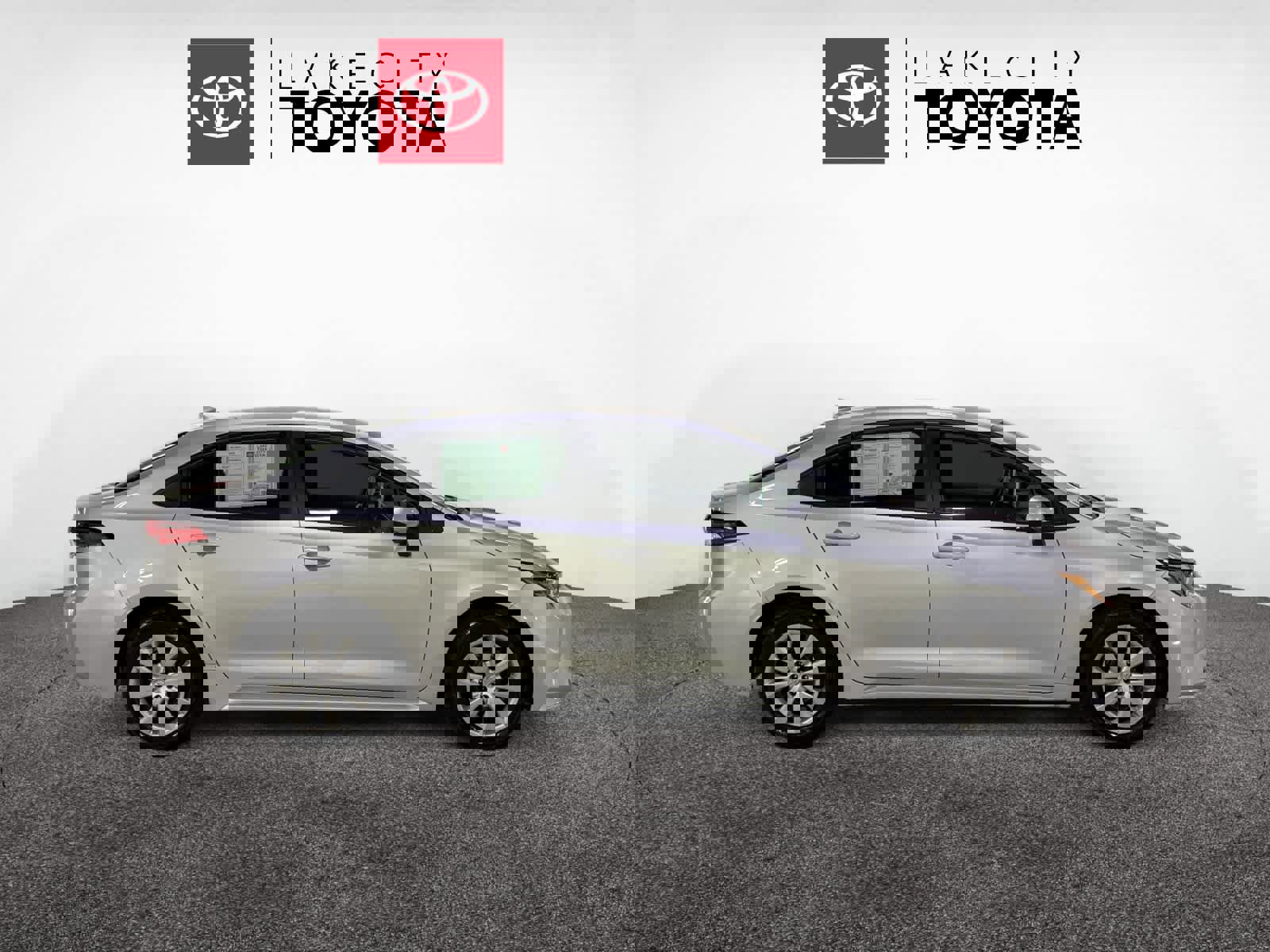 Used 2025 Toyota Corolla LE image 9