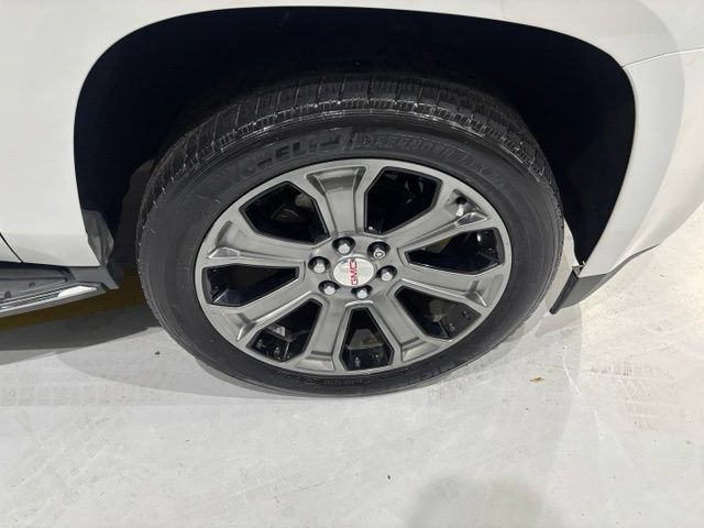 Used 2016 GMC Yukon SLT w/ Open Road Package AWD/4WD image 29