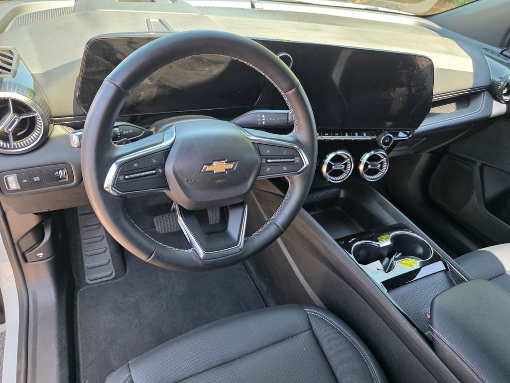 Certified 2024 Chevrolet Blazer EV LT AWD/4WD image 14