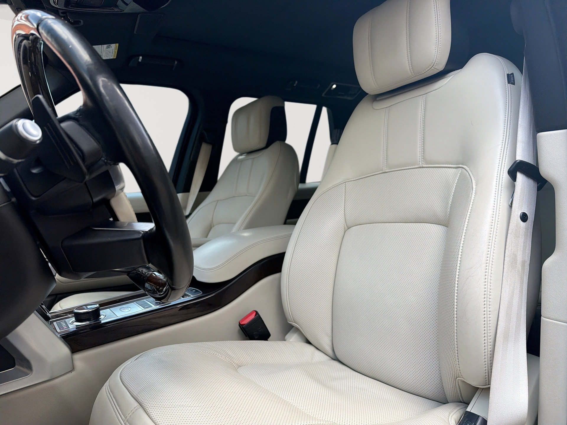 Used 2020 Land Rover Range Rover HSE AWD/4WD image 13