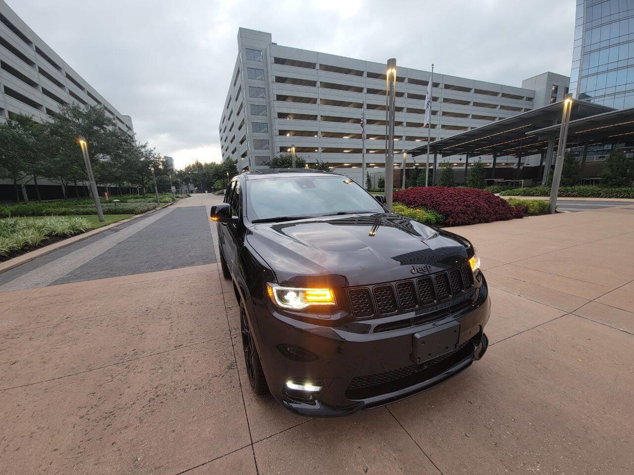 Used 2021 Jeep Grand Cherokee SRT AWD/4WD image 35